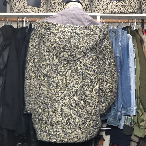 BDG Men’s Large Sweater Jacket - Picture 4 of 7